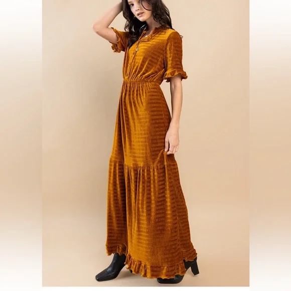 30 Fabulous Textured Velvet Tiered Maxi Dress - Picture 5 of 6